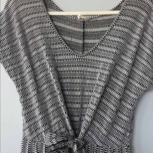 Caution To The Wind Jersey Knit pants Jumpsuit/Romper in Gray & White - Picture 4 of 7